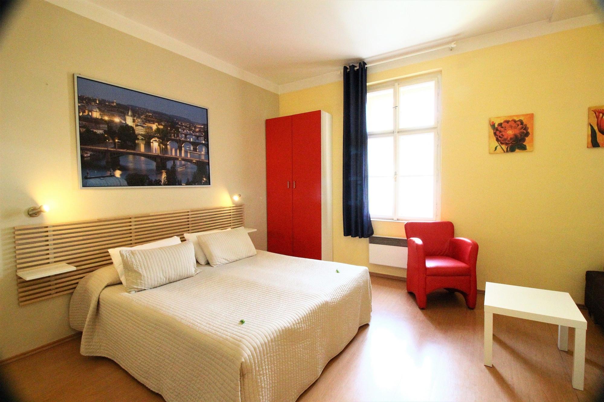 City Lounge Crown Hotel Praag Buitenkant foto