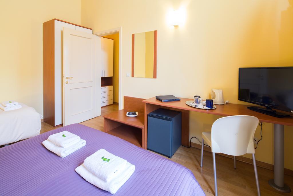 City Lounge Crown Hotel Praag Buitenkant foto
