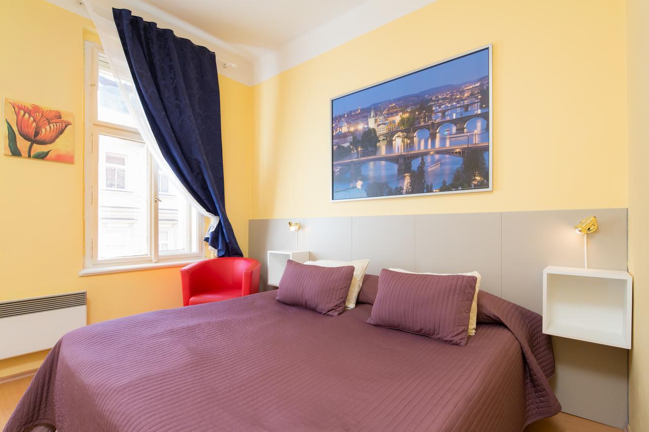 City Lounge Crown Hotel Praag Buitenkant foto